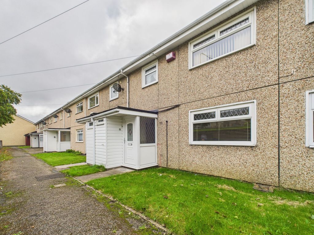 Property photo 3 of 35