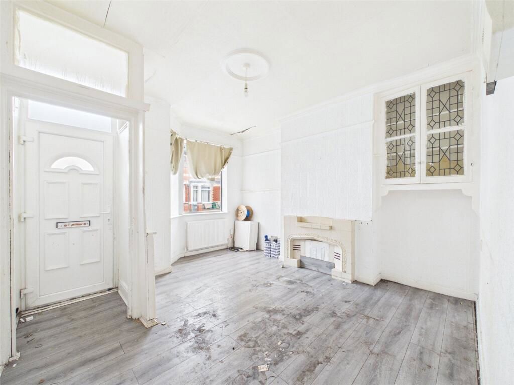 Property photo 2 of 9