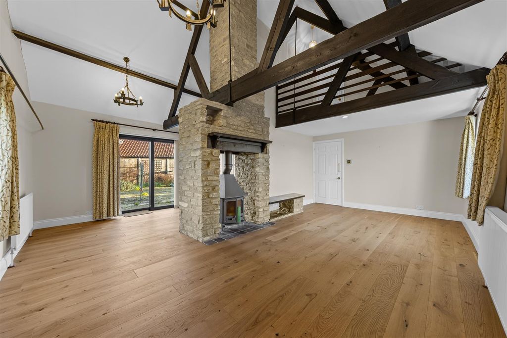 Property photo 2 of 26 Theoldstablesweb25.Jpg