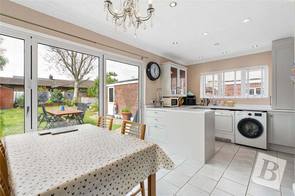 Property photo 3 of 18 Picture No. 12