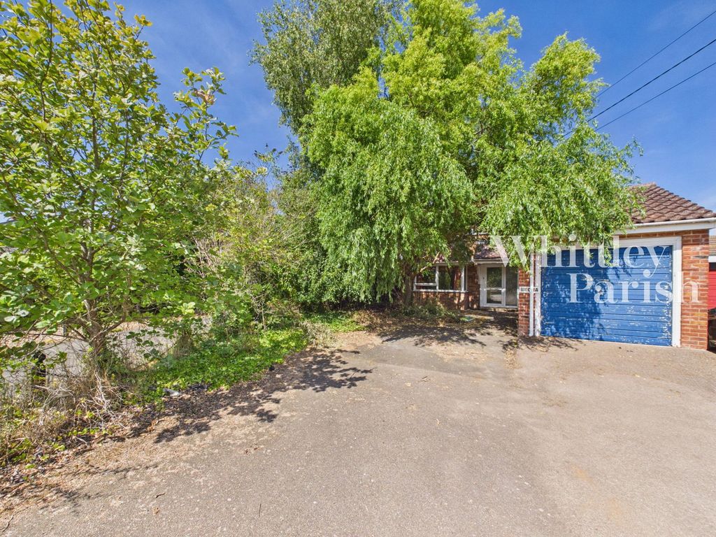 Property photo 2 of 17