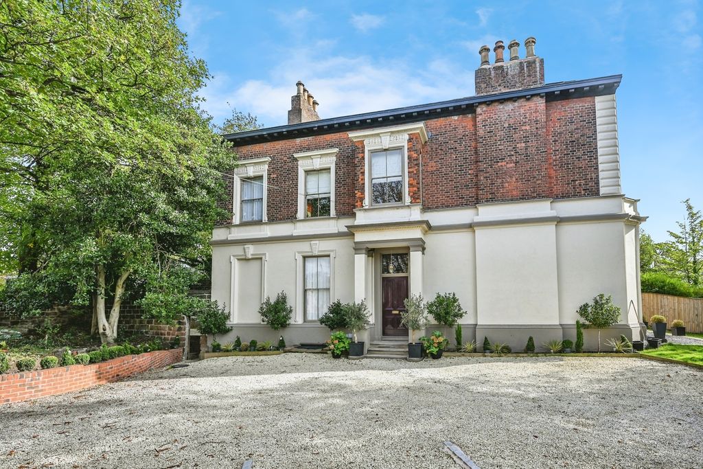 Property photo 1 of 17 Photo