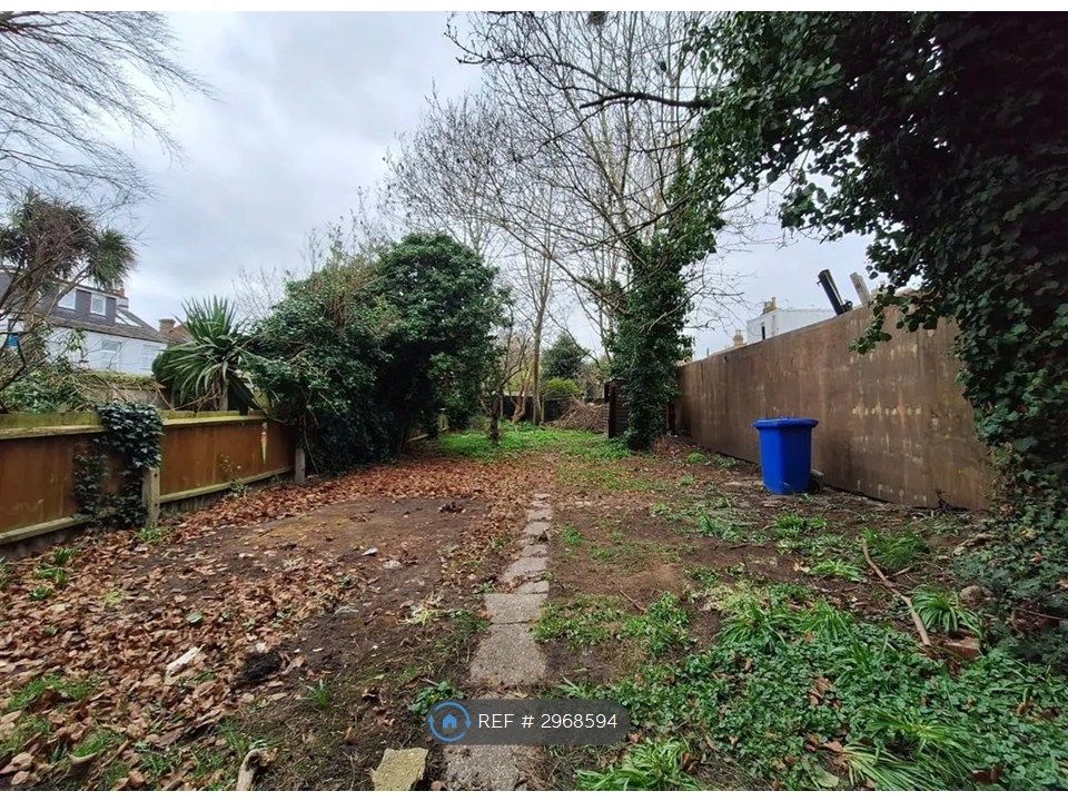 Property photo 3 of 21