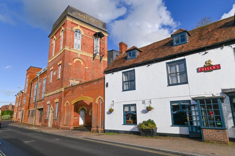 Property photo 1 of 13 Photo 3