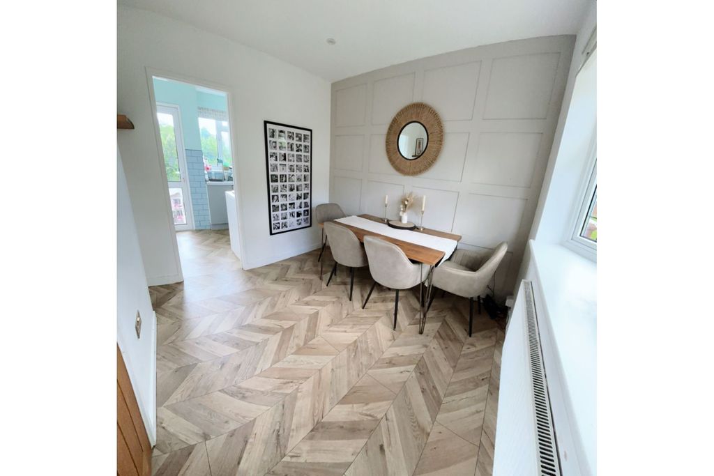 Property photo 1 of 12 Dining Room