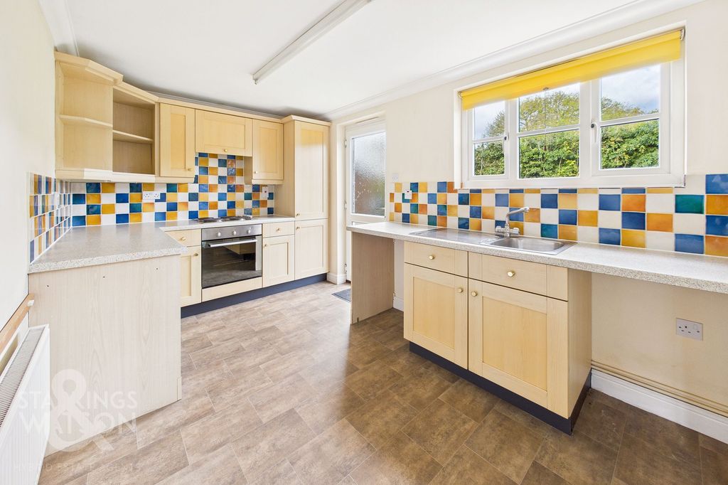 Property photo 3 of 17