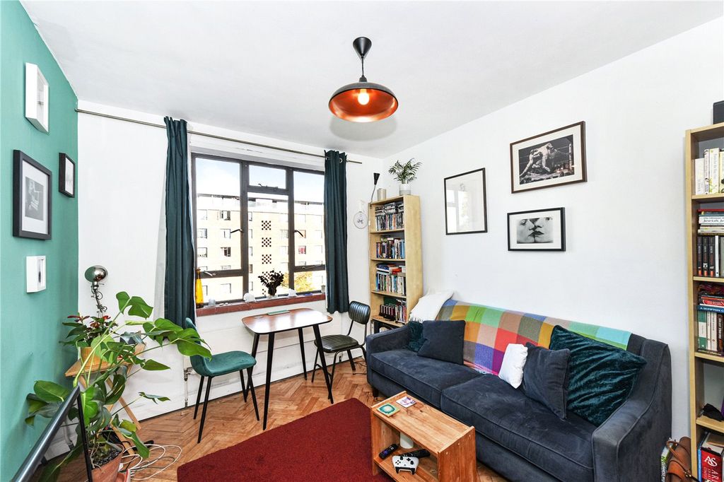 Property photo 1 of 18 Picture No. 13