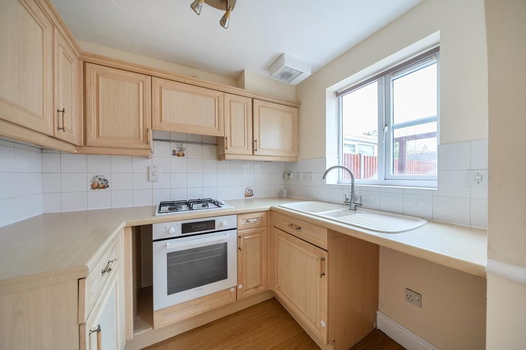 Property photo 2 of 20 Kitchen