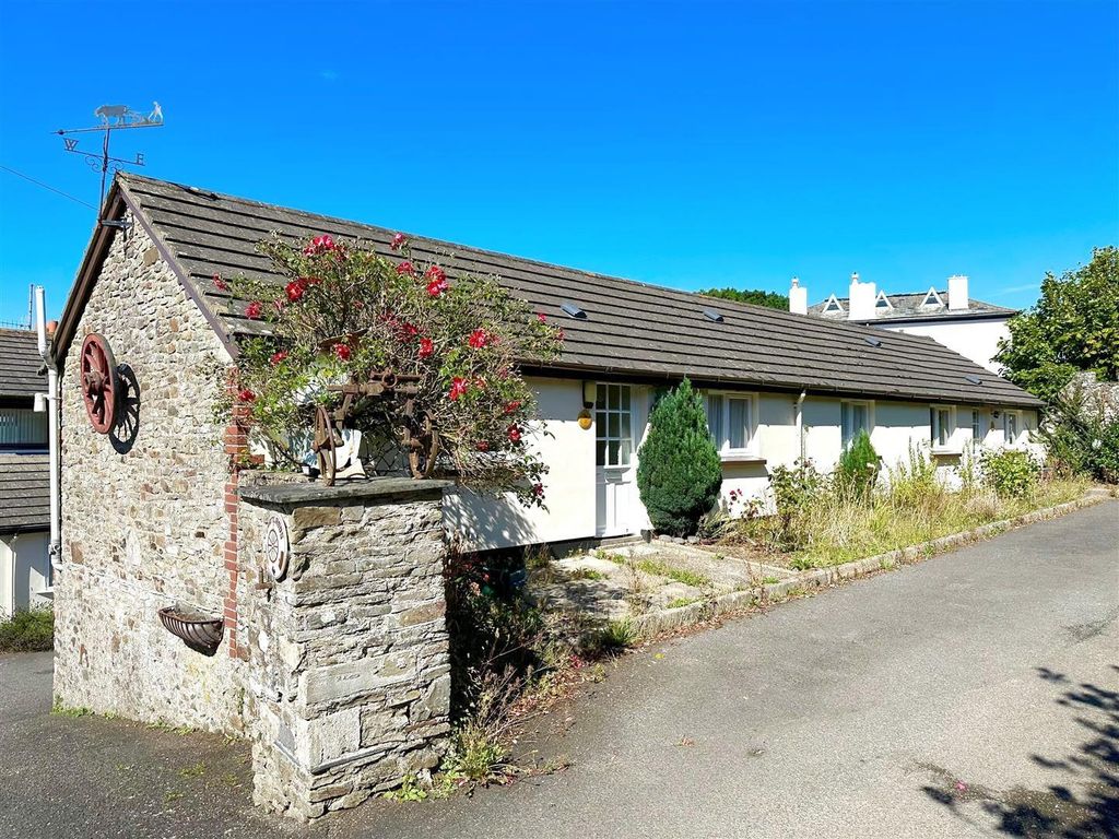 Property photo 1 of 12 Front..Jpg