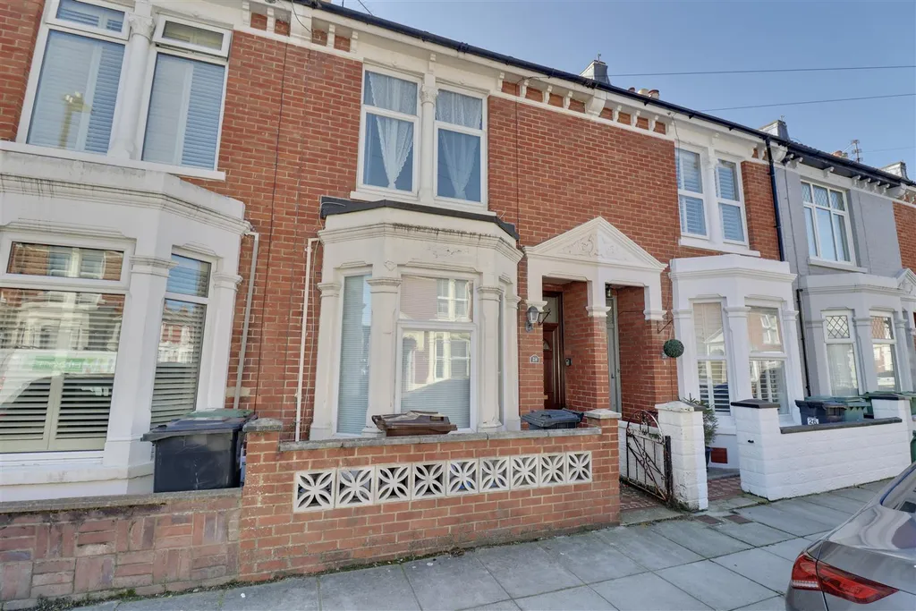 House in Portsmouth - View 3