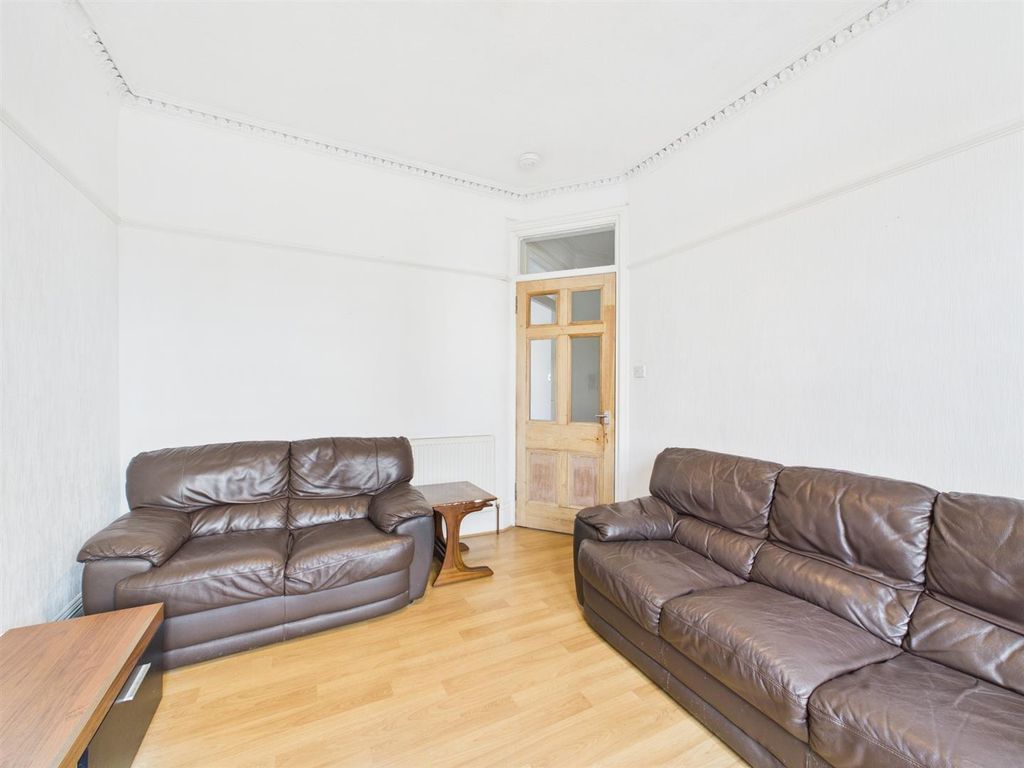 Property photo 3 of 10 Cam01486G0-Pr1054-Still004.Jpg