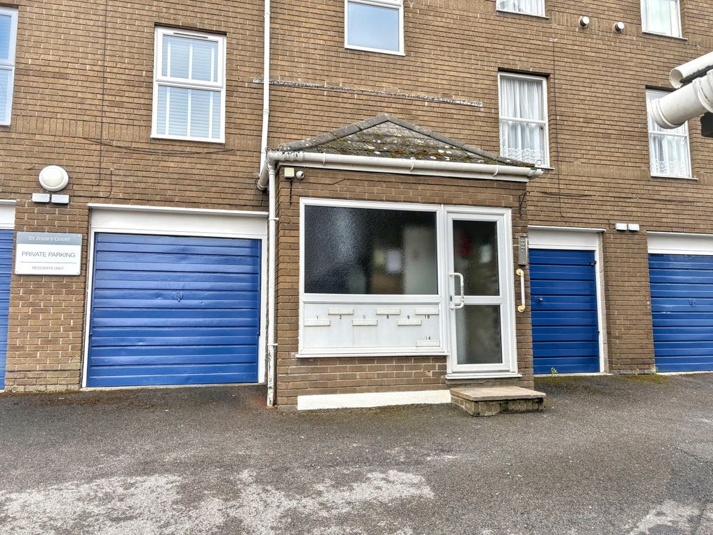 Property photo 1 of 11 Front View