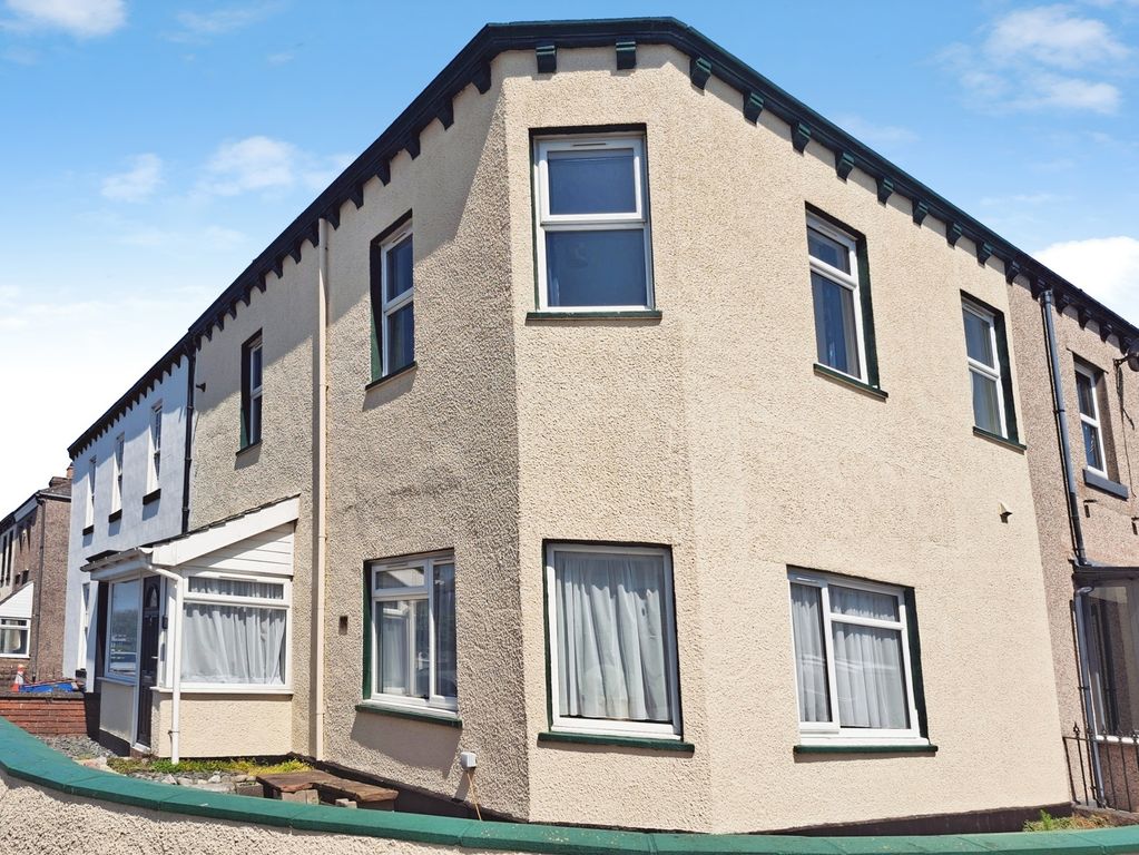 Property photo 1 of 11 External