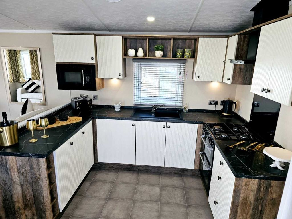 Property photo 3 of 10 Image 3 Alt Text