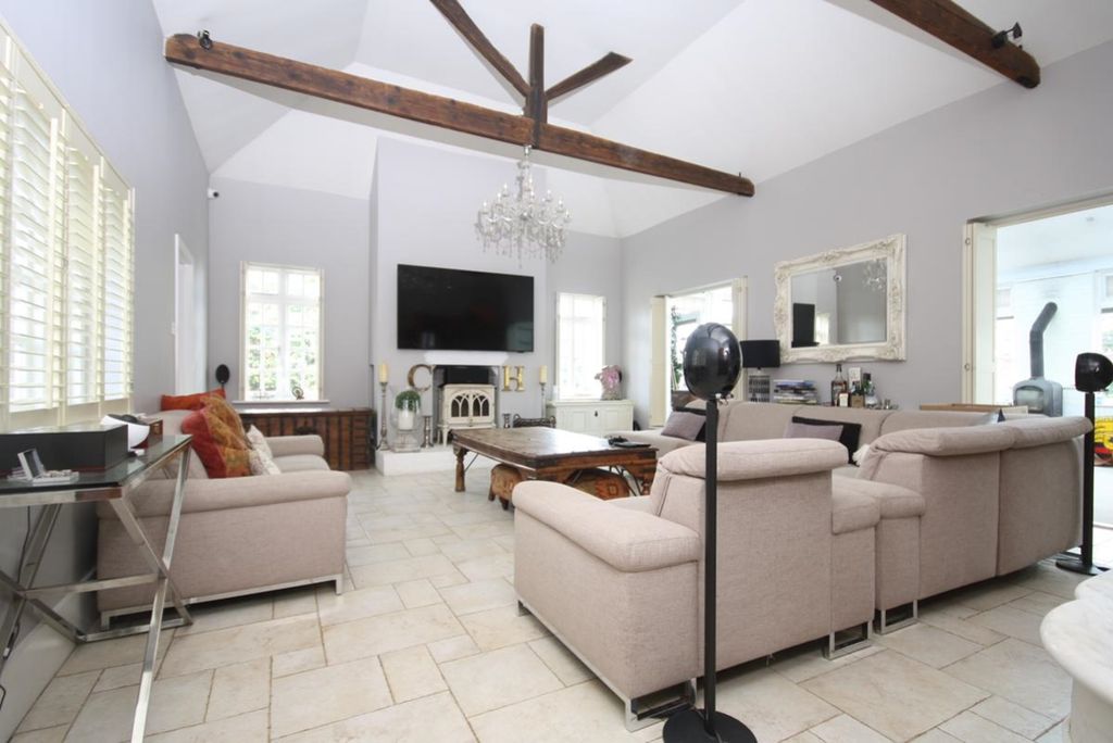 Property photo 2 of 24 Img_1459
