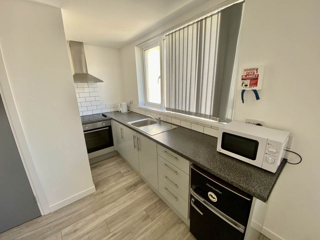 Property photo 2 of 6 Img_5179