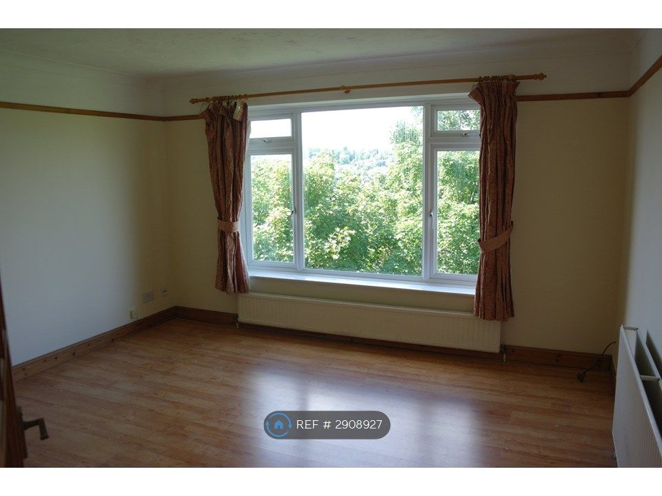Property photo 1 of 22 Lounge