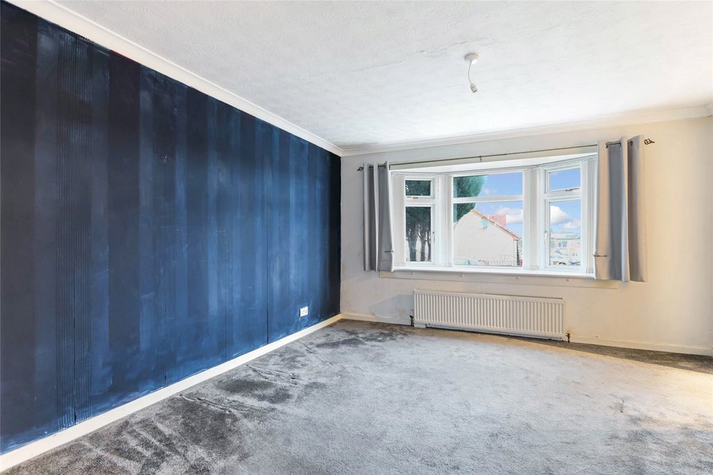 Property photo 2 of 22 Picture No. 01