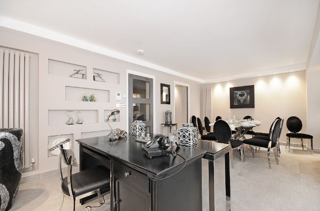 Property photo 3 of 22 Photo 2