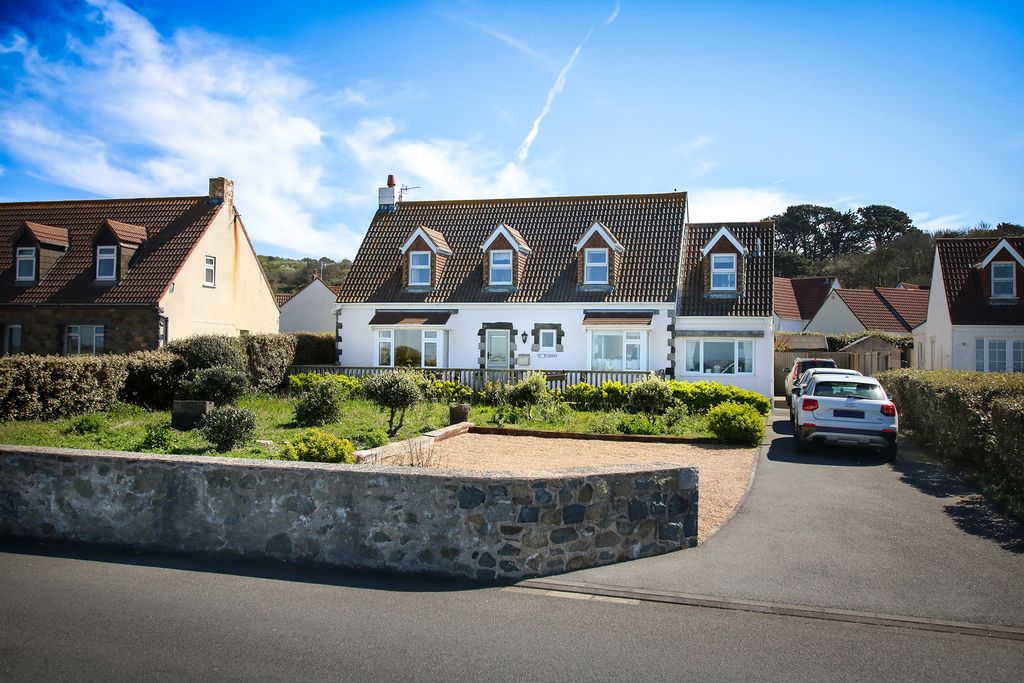 Property photo 1 of 23 Photo 0