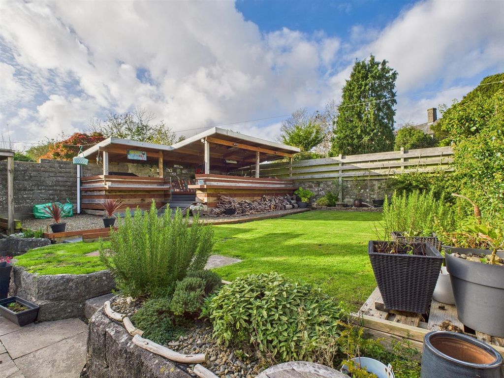 Property photo 2 of 22 Cam02295G0-Pr0332-Still020.Jpg