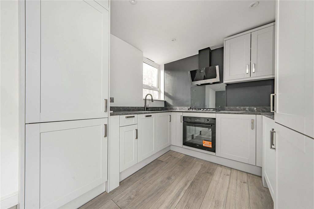 Property photo 2 of 11 Picture No. 01