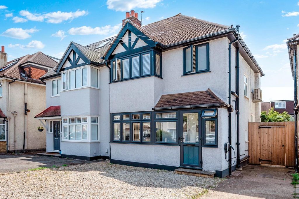 Property photo 1 of 20 Poole Road