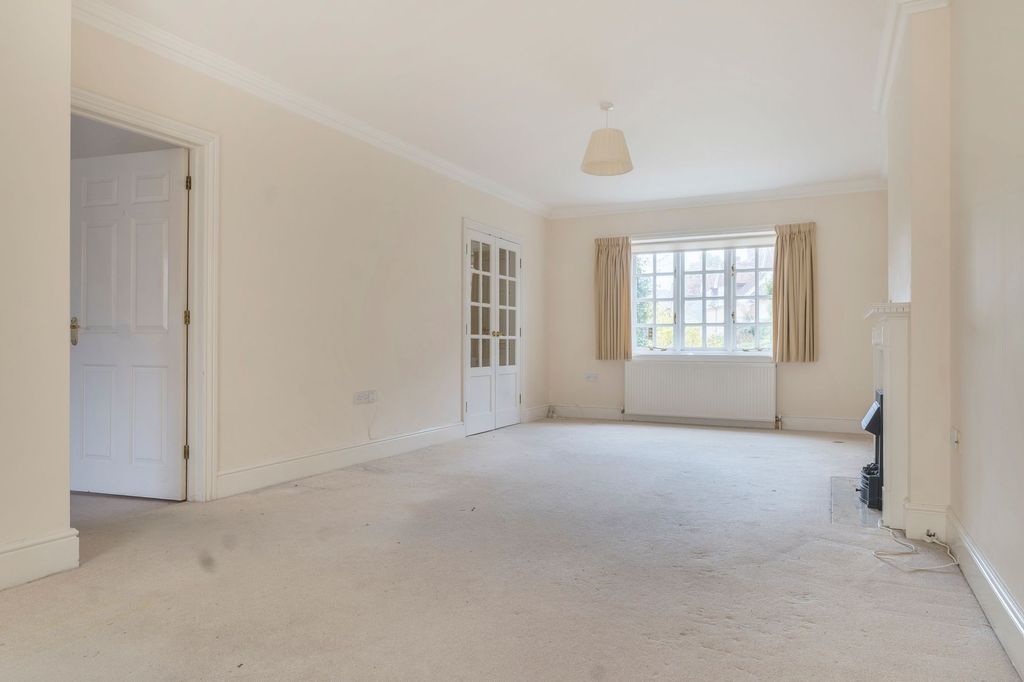 Property photo 2 of 14 Reception