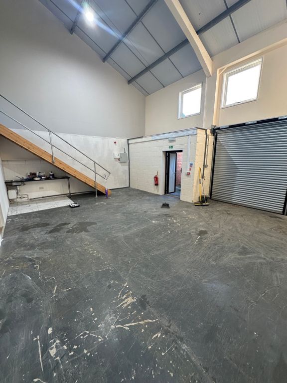 Property photo 1 of 25