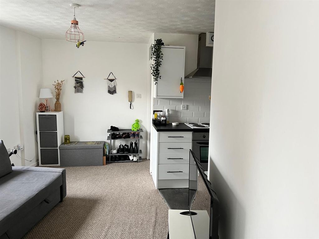 Property photo 3 of 10 Img_6435.Jpg