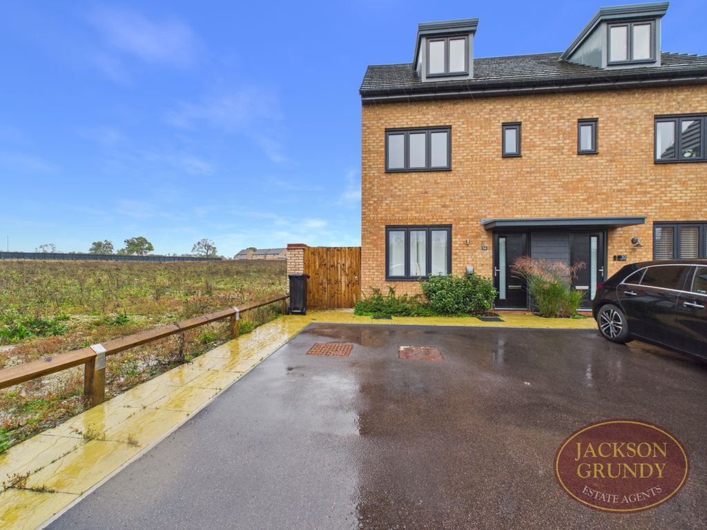 Property photo 1 of 16 Jubilee Road