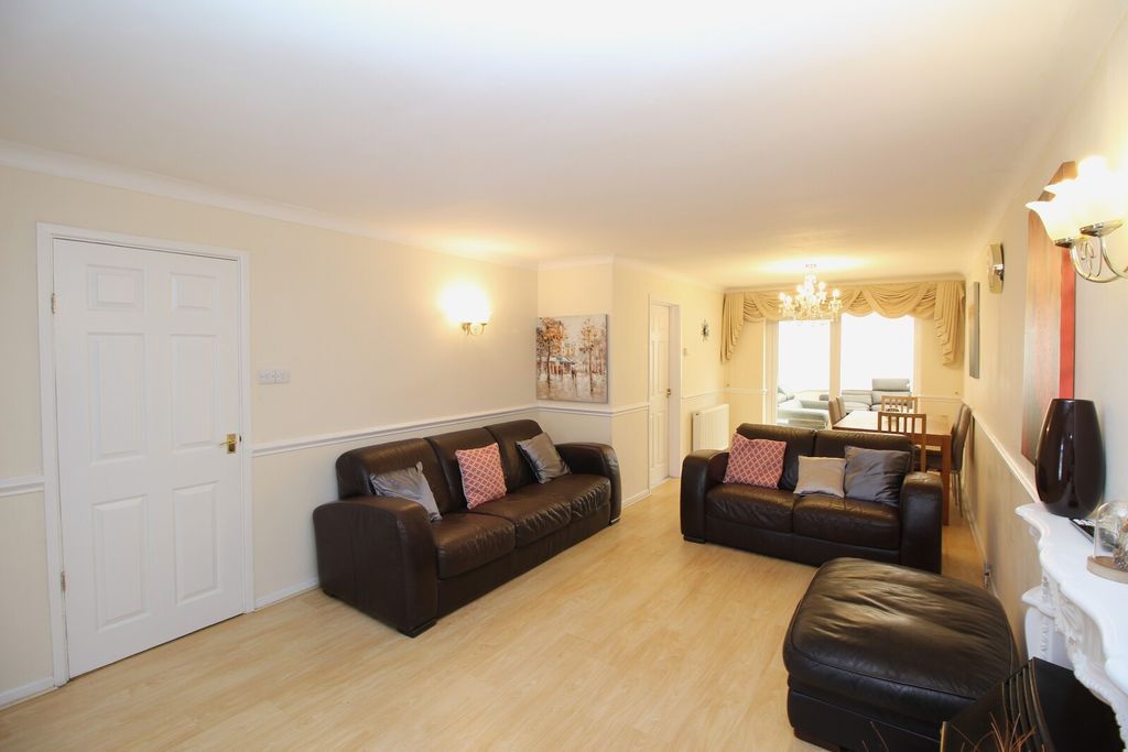 Property photo 3 of 14 Lounge View 1