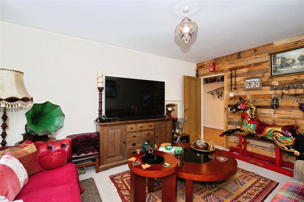 Additional image 8 of 3 bed bungalow for saleForest Road, Liss, Hampshire GU33