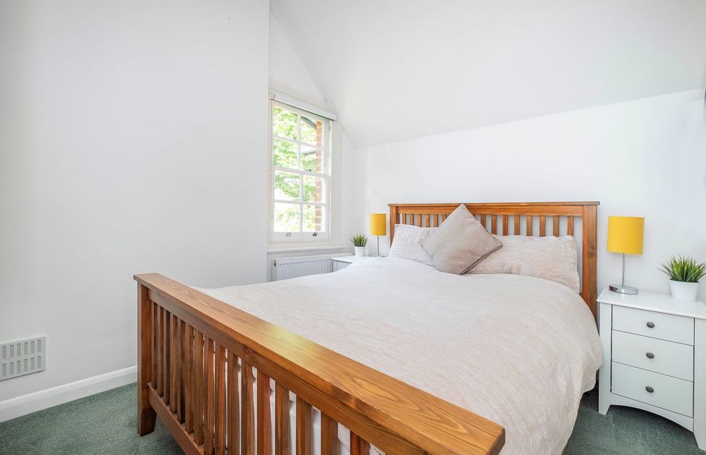 Property photo 2 of 5