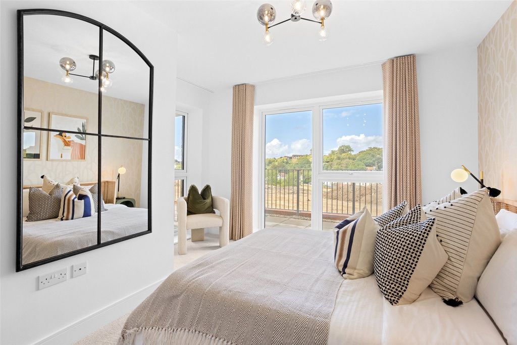 Property photo 2 of 12 Picture No. 13