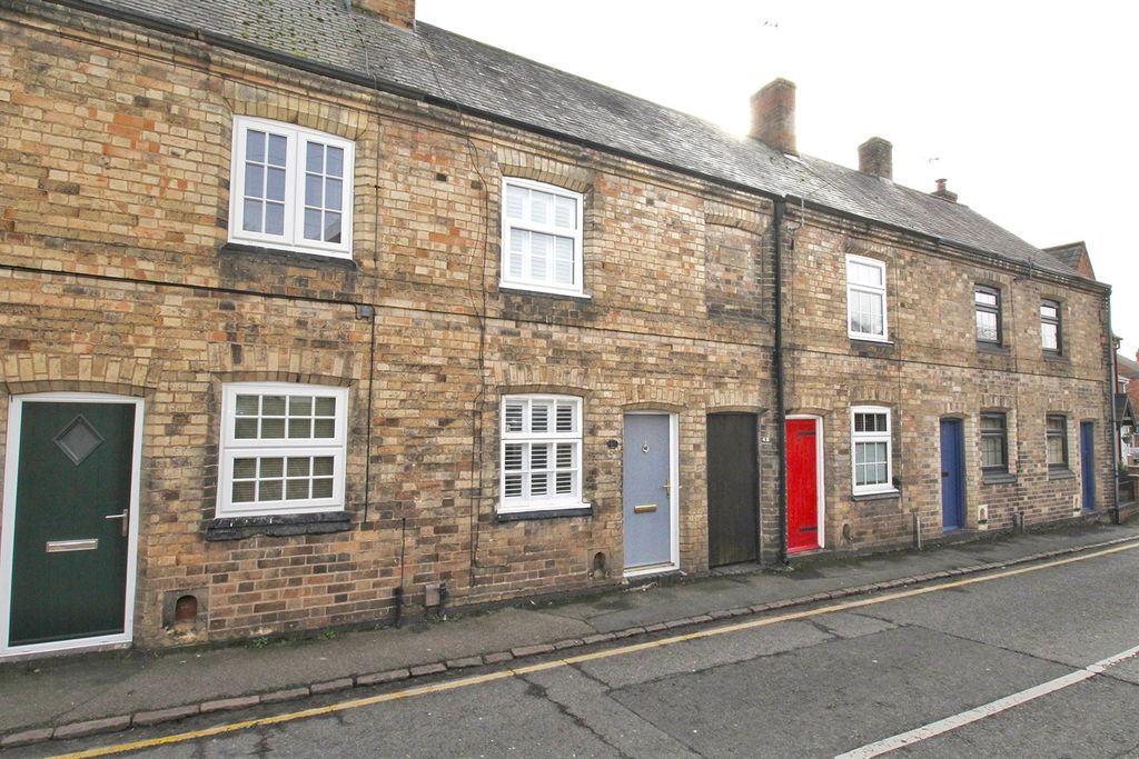 Property photo 1 of 21 Woodgate