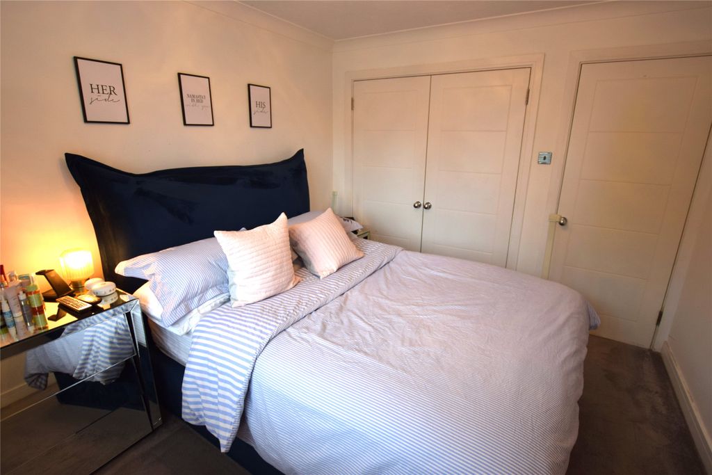 Property photo 3 of 10 Picture No. 14