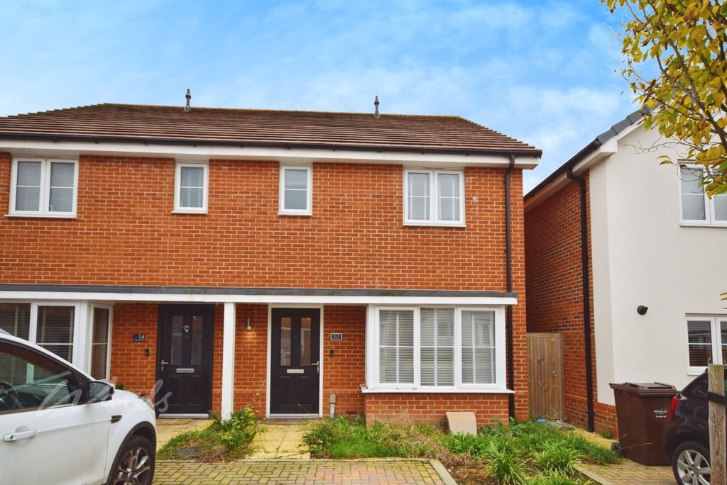 Property photo 1 of 12 Lytham Front