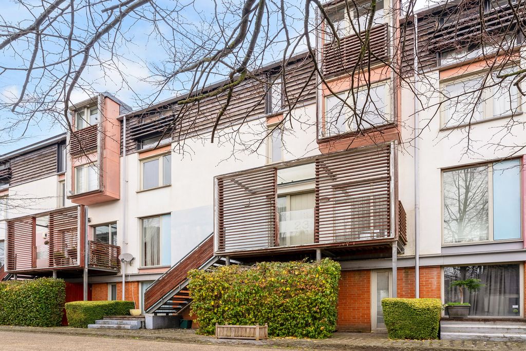 Property photo 1 of 21