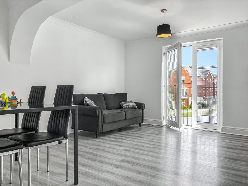 Property photo 3 of 14 Living/Dining Room