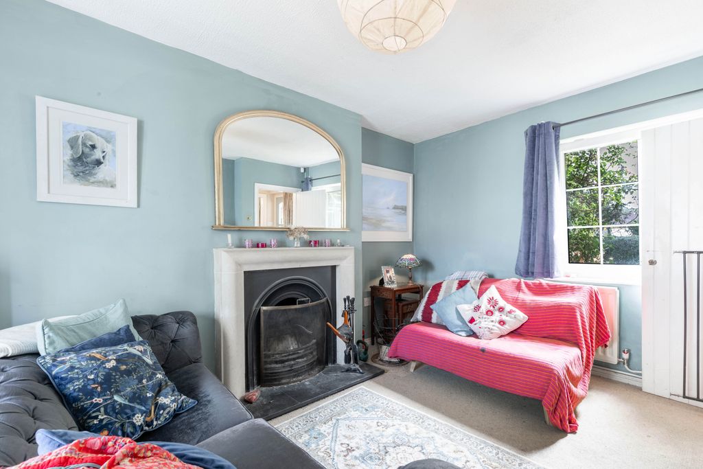 Property photo 2 of 23 10