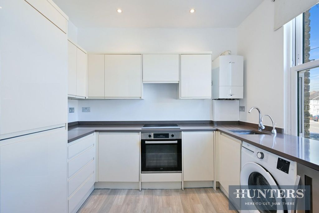 Property photo 2 of 16 Prince Of Wales Road,  (1).Jpg