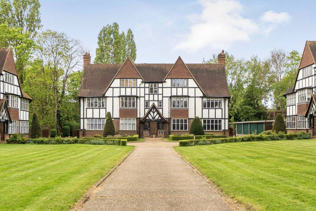 Property photo 2 of 16