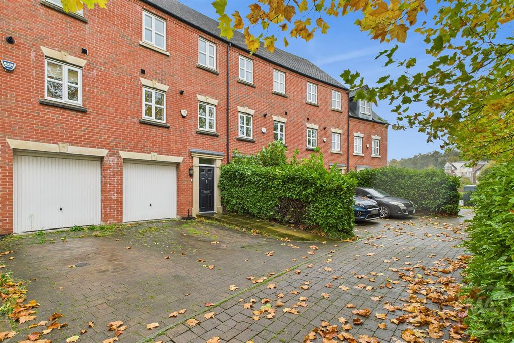 Property photo 1 of 16 Front Exterior