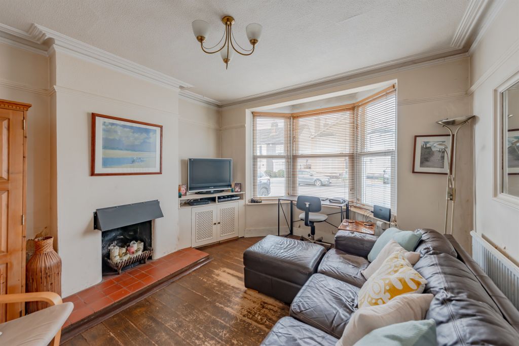 Property photo 2 of 16 Sitting Room