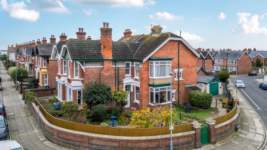 Property photo 1 of 29 1381714-1-691ce480B5B8F-Arw-1.Jpg