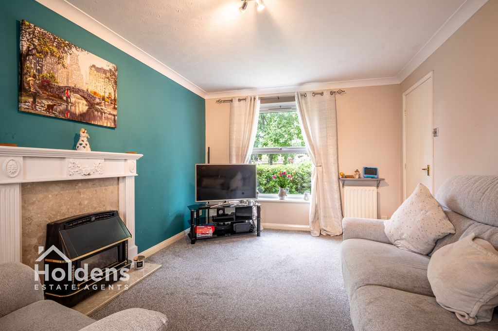 Property photo 2 of 26