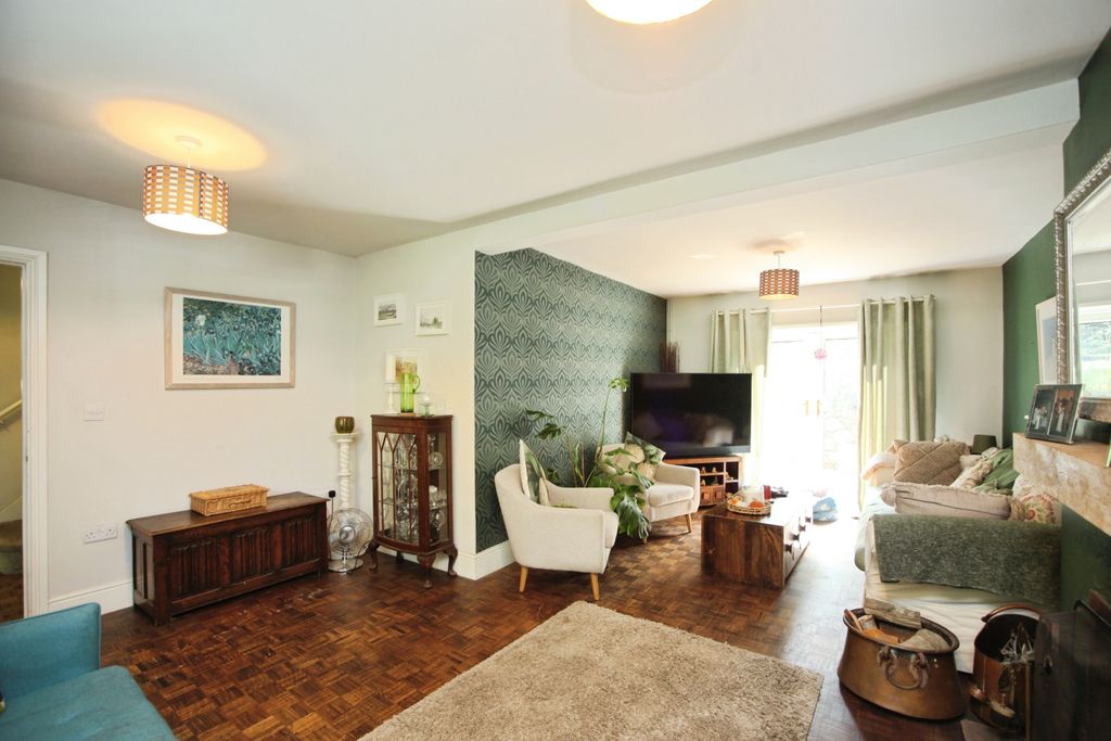Additional image 9 of 3 bed semi-detached house for saleCroydon Close, Newport NP19