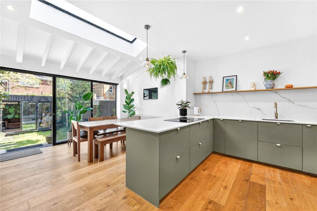 Property photo 1 of 20 Picture No. 37