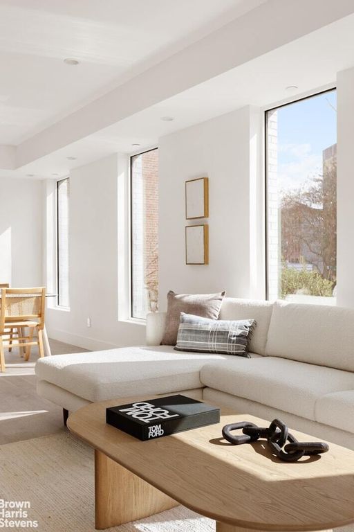 Property photo 3 of 15 <Alttext/>